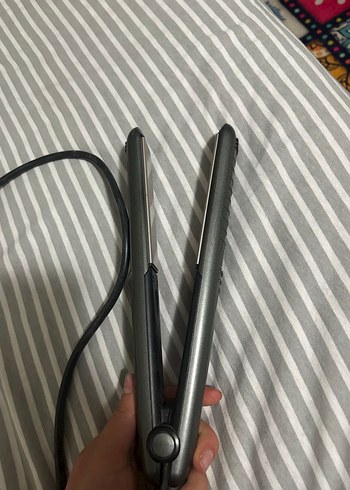 Gri Saç Düzleştirici - Görsel 2