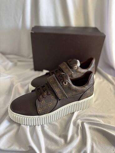 Vakko sneakers