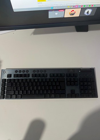 Logitech G915 X Lightspeed Kablosuz Klavye - Görsel 3