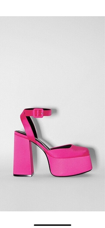 Bershka pembe platform sandalet