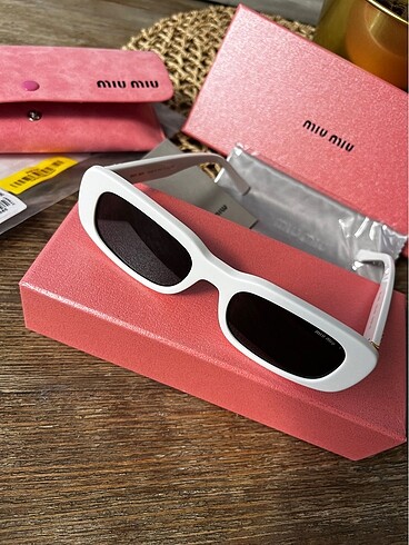 Miu Miu yeni sezon güneş gözlük?????? - Görsel 6