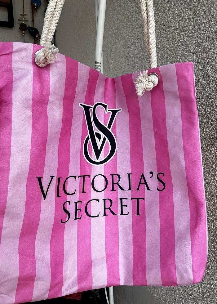 VICTORIA?S SECRET plaj çantası fermuarlı ?????? - Görsel 3