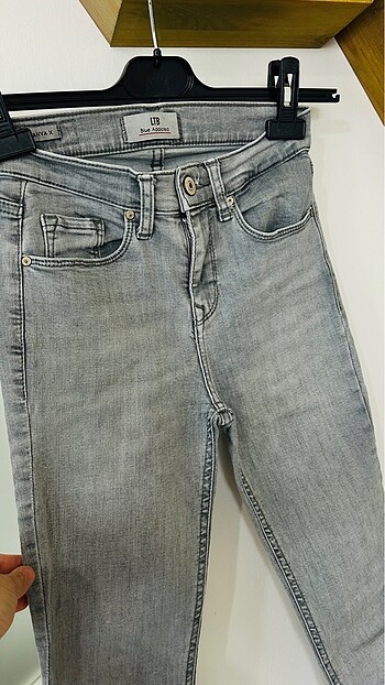 LTB İki adet 24 beden pantolun