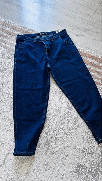 Büyük beden jeans