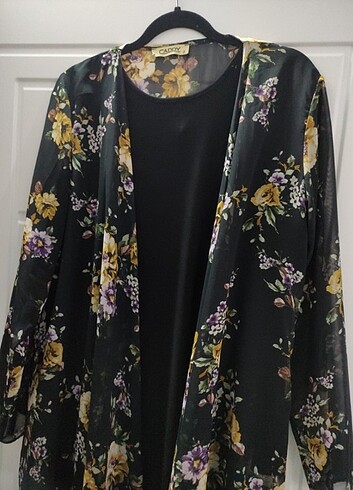 Zara Çiçek desenli ceketli abiye