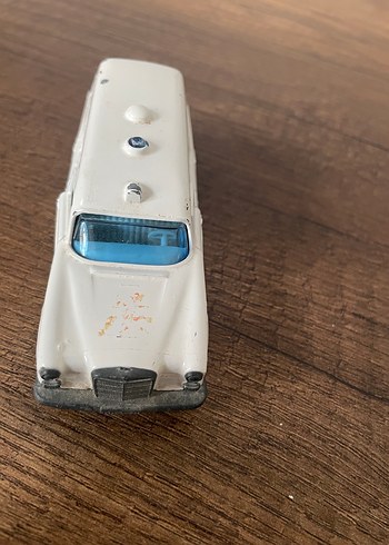  Beden Renk Matchbox Ambulans