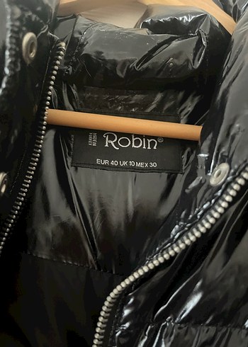 Siyah Düğmeli Kadın Kışlık Mont - Görsel 4