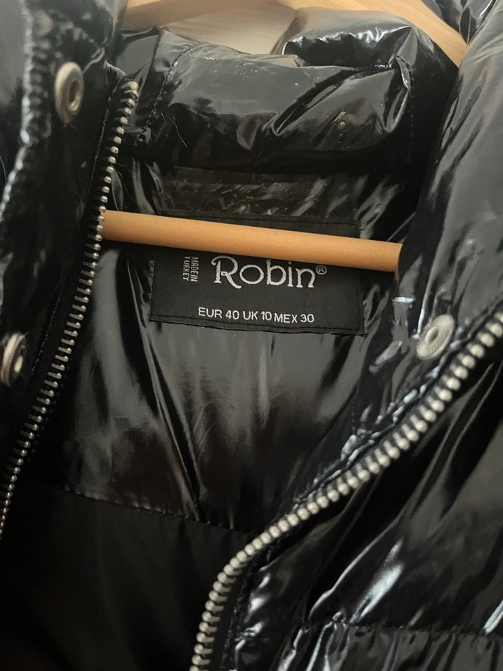 Siyah Düğmeli Kadın Kışlık Mont - Görsel 4