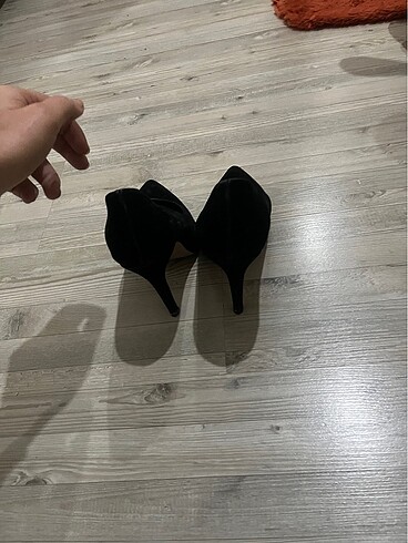 39 Beden siyah Renk Siyah stiletto temiz