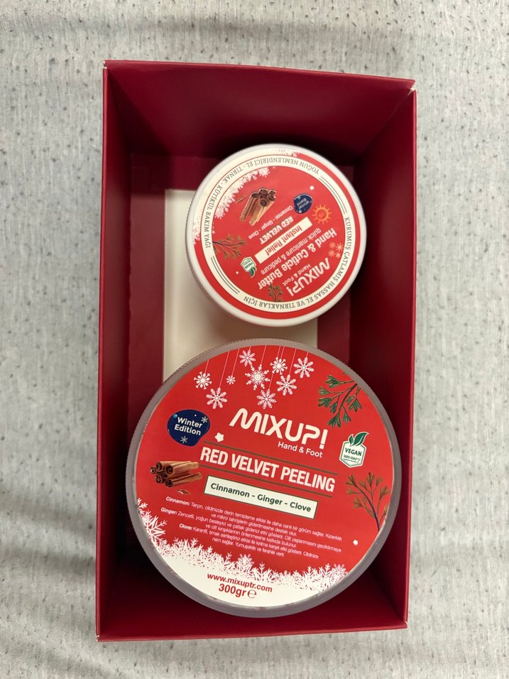 Mixup! Kırmızı Kadife Peeling ve Bakım Seti - Görsel 2