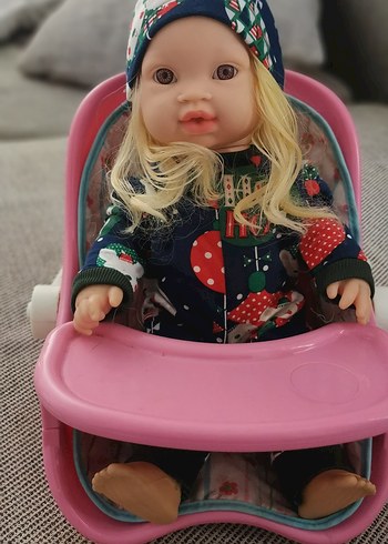 Pembe Oturaklı Bebek Oyuncak