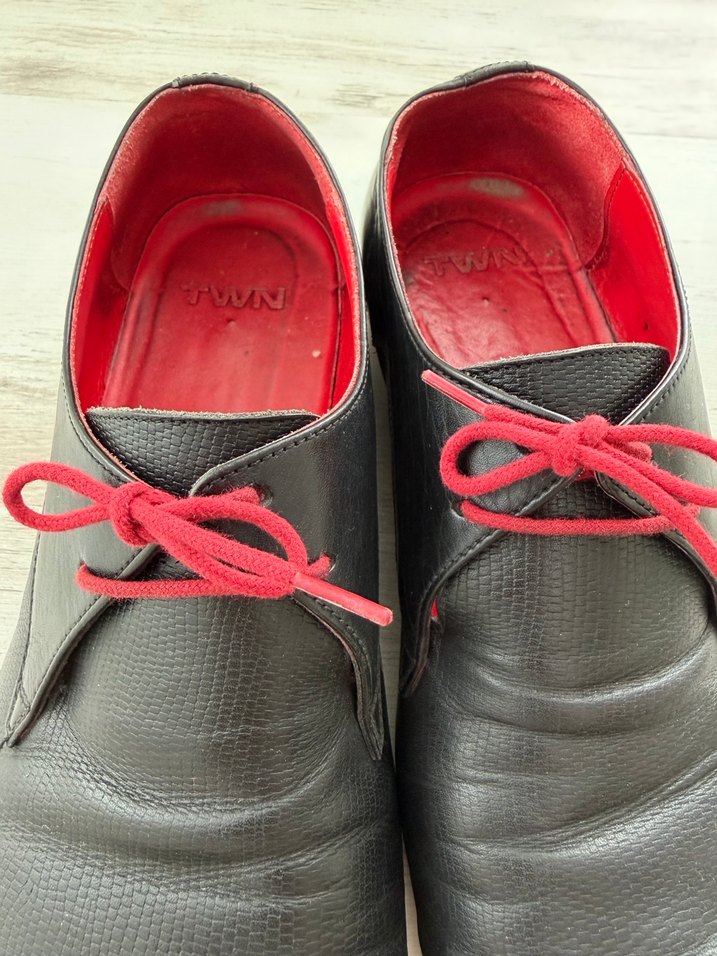 Kırmızı Bağcıklı Erkek Klasik Ayakkabı - Görsel 4