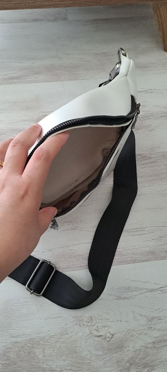 Beyaz Deri Bel Çantası - Görsel 3