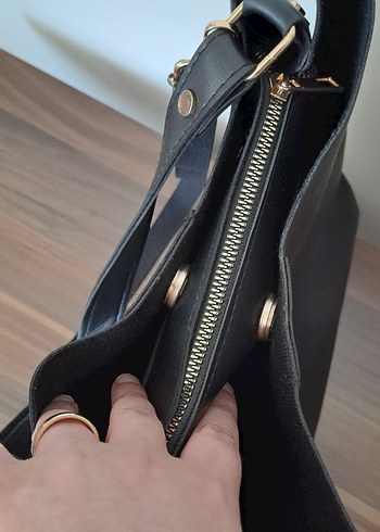 Klasik Siyah Deri Kadın Çanta - Görsel 5