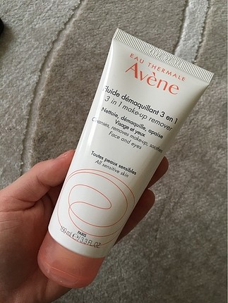 Avene Yüz Yıkama Ürünü