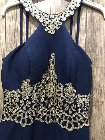 Abiye Lacivert halter yaka balık abiye