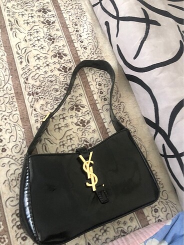 Yves Saint Laurent Çanta