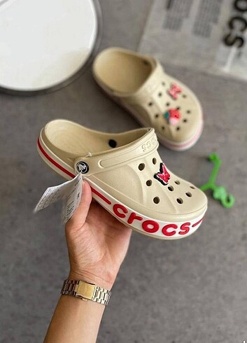  Crocs Terlik