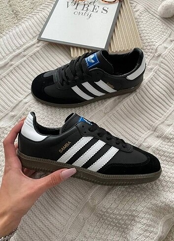 Adidas Samba