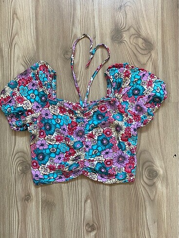 Çiçekli crop büzgülü sırtı lastikli