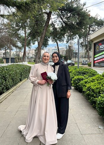 Drapeli Uzun Kol Etkili Beyaz Sade Abiye