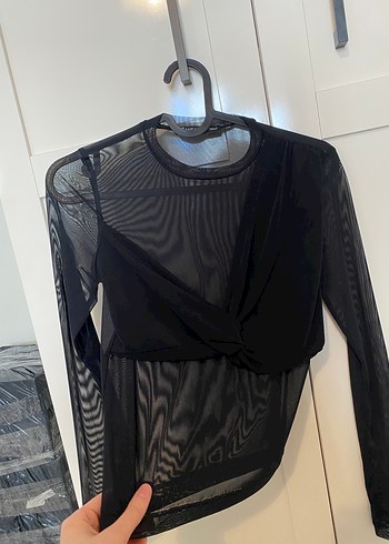 Ön Drapeli Siyah Transparan Bluz - Görsel 3