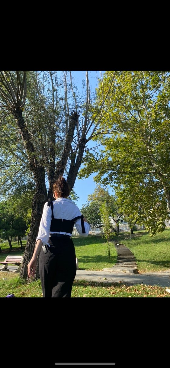 Fiyonklu Siyah Mini Büstiyer - Görsel 5