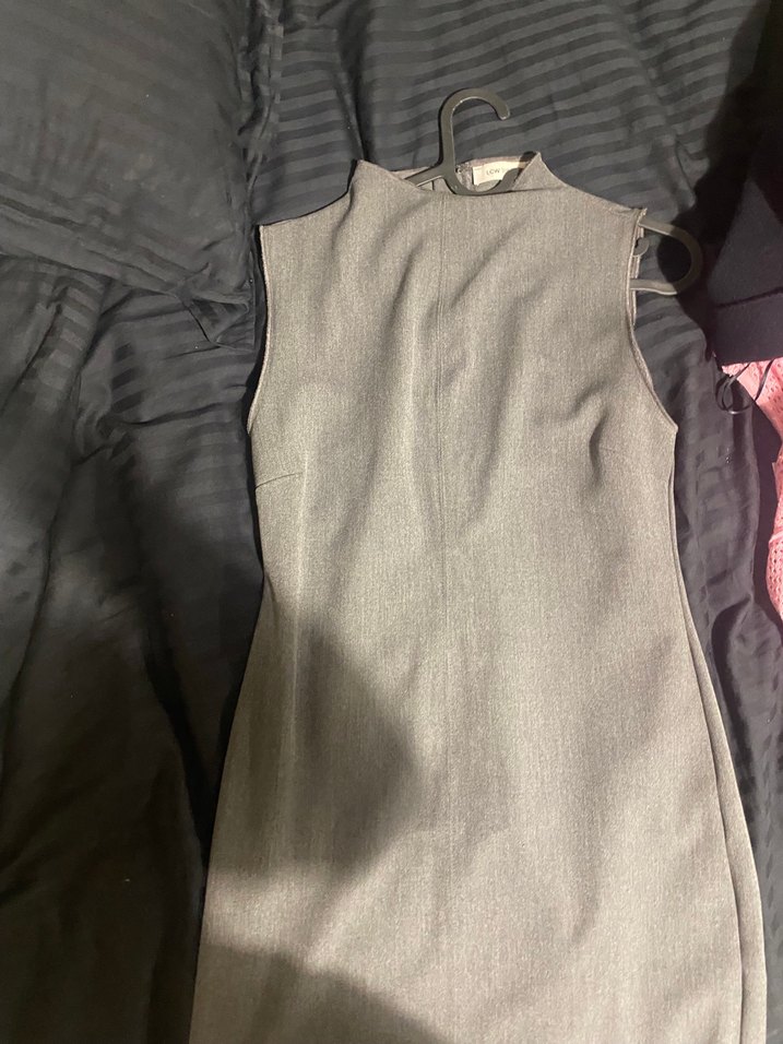 Gri Keten Yüksek Yakalı Uzun Elbise - Görsel 4