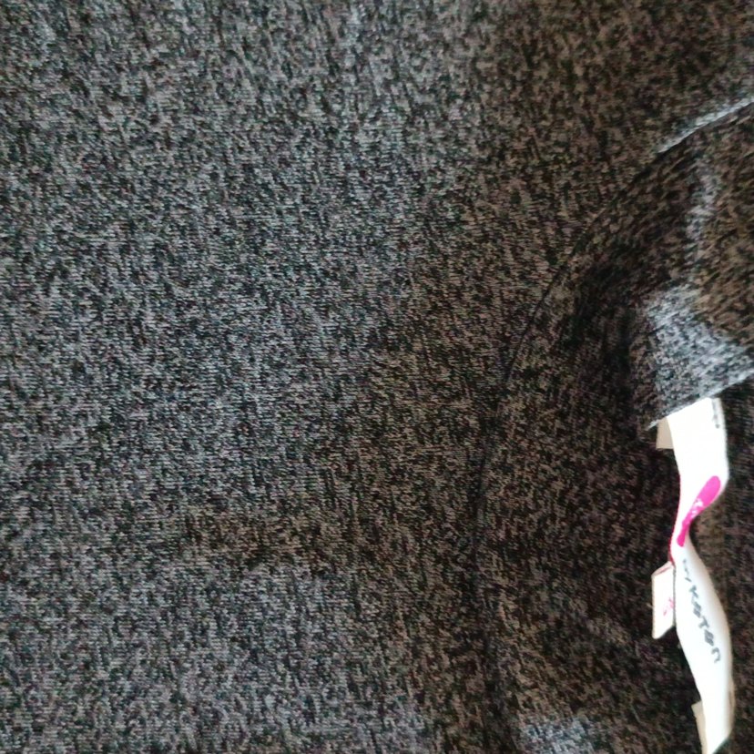 Gri Boğazlı Kısa Kollu Tişört - Görsel 2