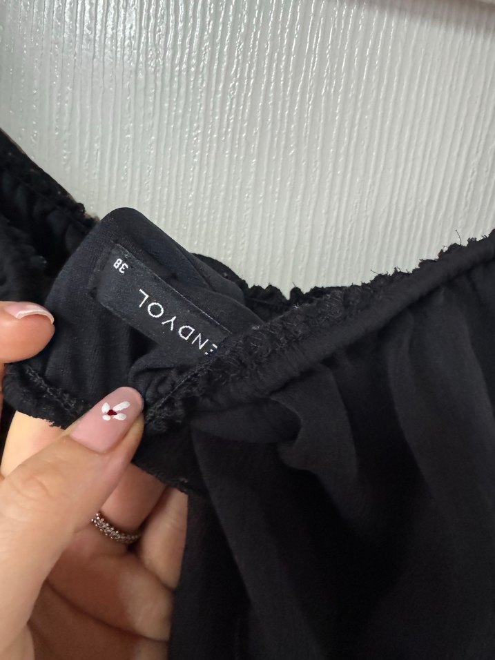 Siyah Fırfırlı Uzun Gotik Kadın Elbise - Görsel 4