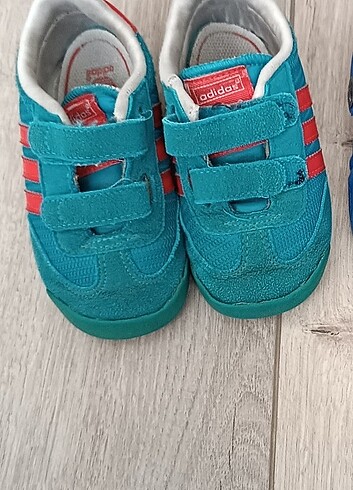 Adidas 21 numara