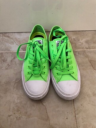 Converse neon yeşil