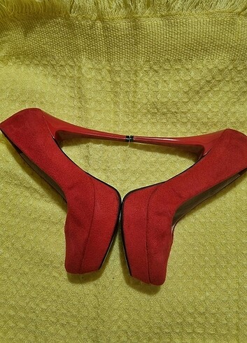 Bayan Kırmızı stiletto ayakkabı