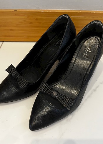 Diğer Siyah Fiyonk Detaylı Stiletto Topuklu Kadın Ayakkabı