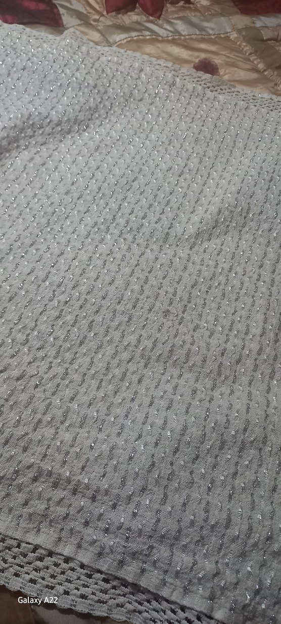 Krem Simli Çok Amaçli Örtü - Görsel 2