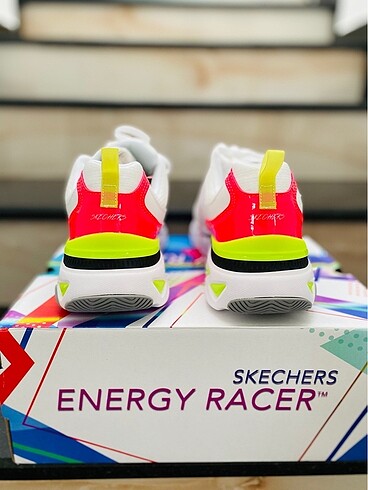 37.5 Beden beyaz Renk Skerchers Energy Racer Kadın Spor Ayakkabı
