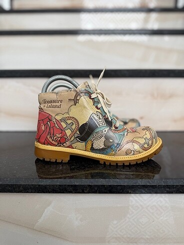 Dogo Shoes #Dogo #Treasure Island #Bot #Kadın
