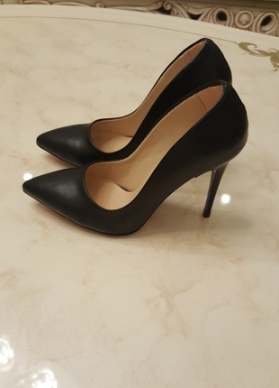 38 Beden Siyah stiletto