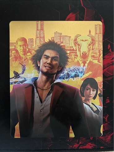 PS4 METAL KUTU YAKUZA LIKE A DRAGON PS5?de de çalışır. Koleksiyo