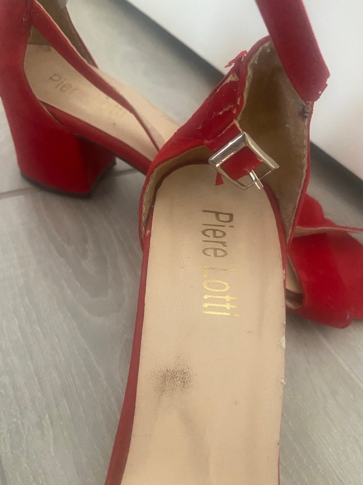 Kırmızı Süet Tokalı Blok Topuklu Kadın Ayakkabı - Görsel 3