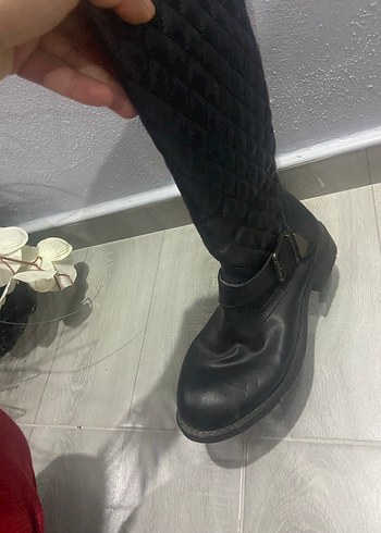 Kadın Siyah Deri Tokalı Dizüstü Bot - Görsel 4