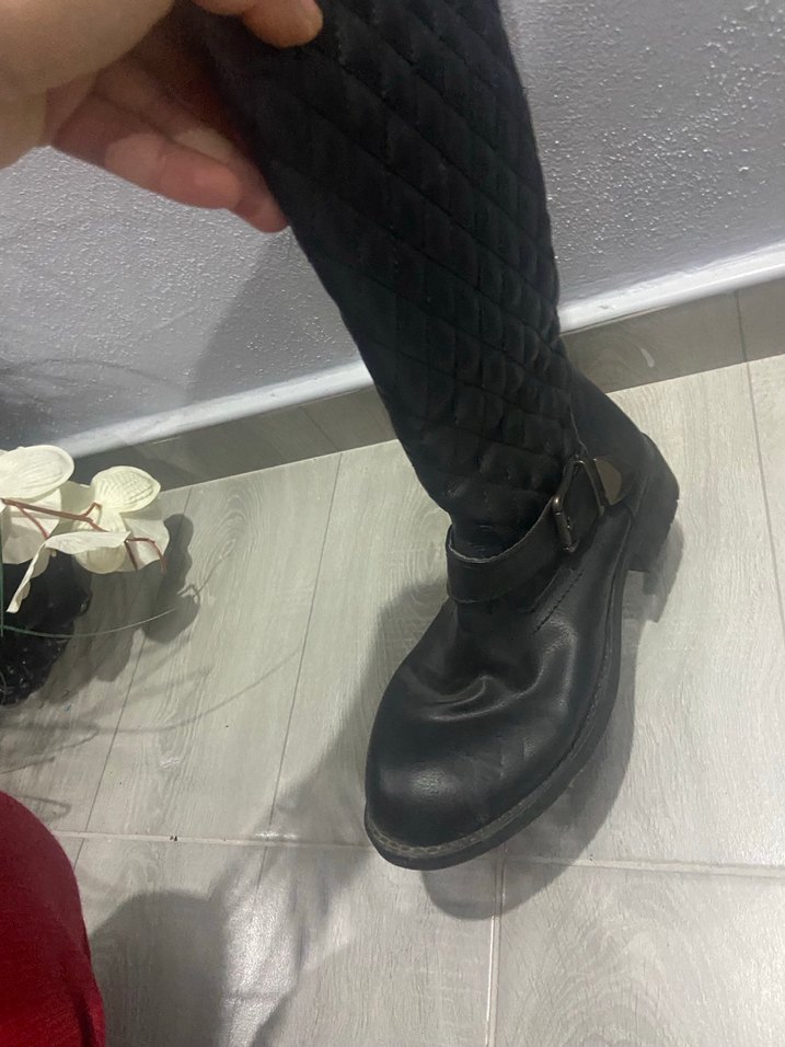 Kadın Siyah Deri Tokalı Dizüstü Bot - Görsel 4