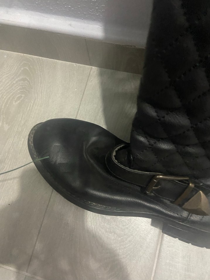 Kadın Siyah Deri Tokalı Dizüstü Bot - Görsel 3