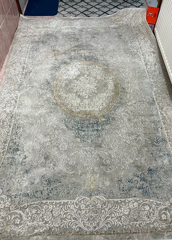Beden Gri Klasik Desenli Halı