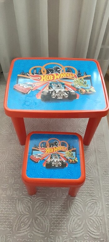 HotWheels çocuk masa sandalye 