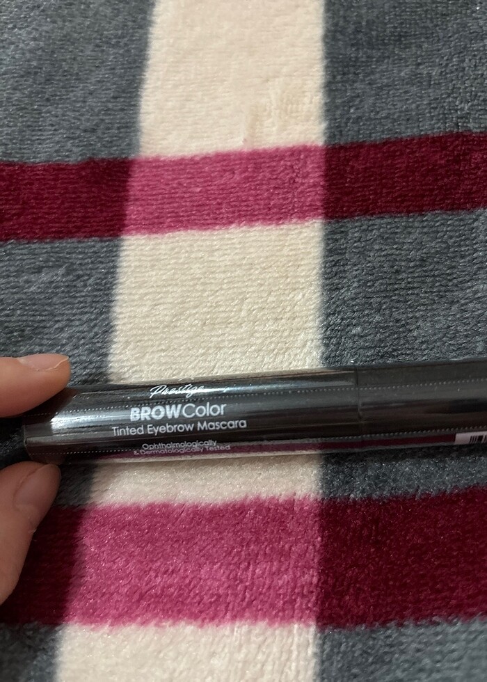 Golden Rose Kaş maskarası - Görsel 2