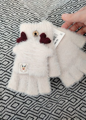 Kitti Çocuk Beyaz Yumuşak Kapaklı Eldiven - Görsel 3