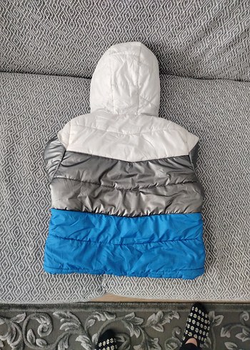 LCW Kids Kapüşonlu Erkek Şişme Mont - Görsel 4