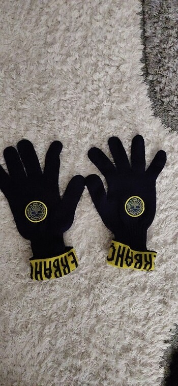 Fenerbahçe lisanslı eldiven.