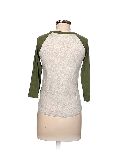 m Beden H&M T-shirt %70 İndirimli.